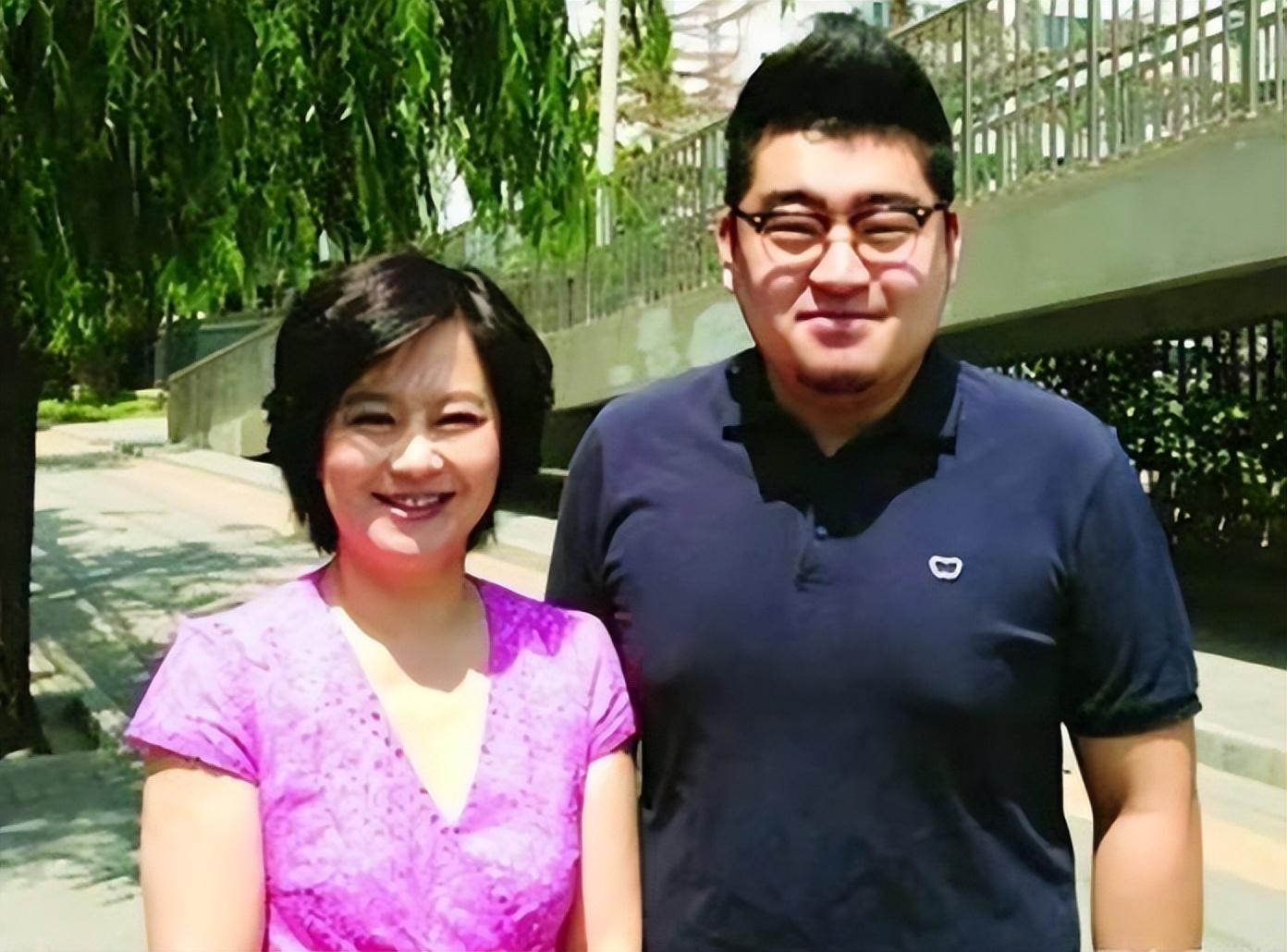 鞠萍的个人资料简介(鞠萍:离婚后独自带娃,二婚嫁给普通人杨硕,如今幸福吗?)