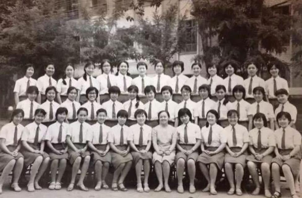 鞠萍的个人资料简介(鞠萍:离婚后独自带娃,二婚嫁给普通人杨硕,如今幸福吗?)