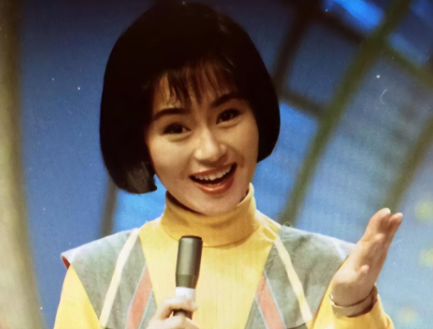 鞠萍的个人资料简介(鞠萍:离婚后独自带娃,二婚嫁给普通人杨硕,如今幸福吗?)