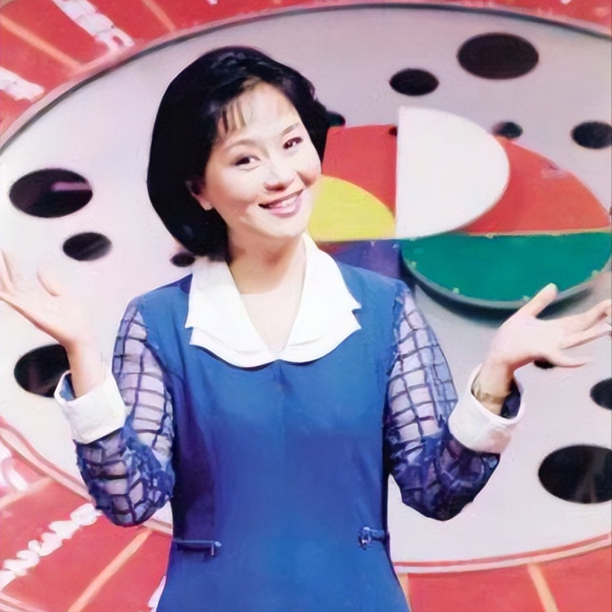 鞠萍的个人资料简介(鞠萍:离婚后独自带娃,二婚嫁给普通人杨硕,如今幸福吗?)