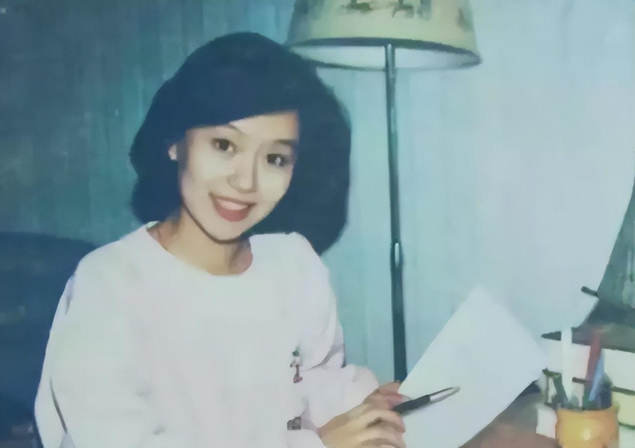 鞠萍的个人资料简介(鞠萍:离婚后独自带娃,二婚嫁给普通人杨硕,如今幸福吗?)