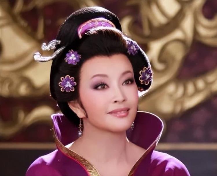 一辈子不生育的女明星「6位不生子的女星有人为事业放弃怀孕有人因流产终身不孕」