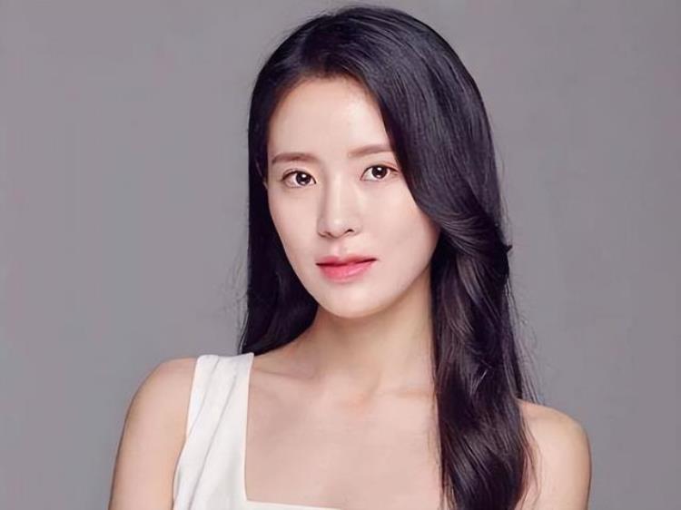 一辈子不生育的女明星「6位不生子的女星有人为事业放弃怀孕有人因流产终身不孕」