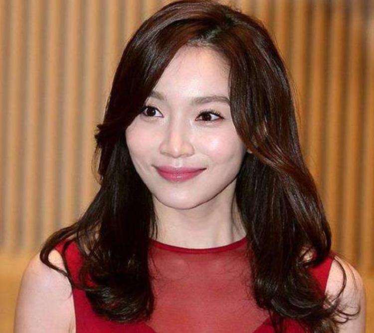 一辈子不生育的女明星「6位不生子的女星有人为事业放弃怀孕有人因流产终身不孕」