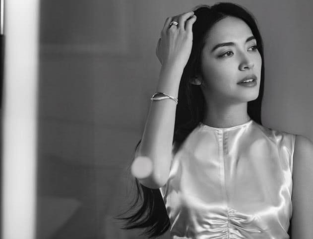 姚晨回应“整容”事件,网友觉得实在太敷衍,大嘴才是她的特点!