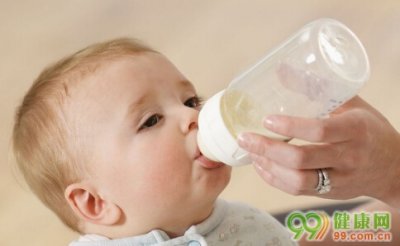 奶瓶哪种材质好 不同奶瓶优缺点不同