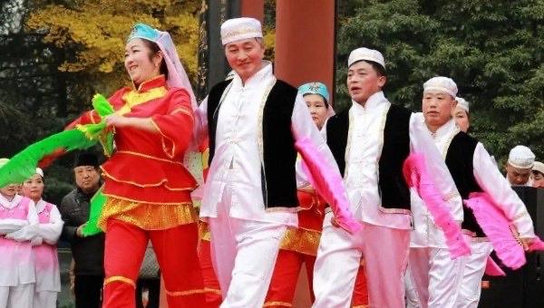 生活回族的主要节日有哪些,回族的禁忌 2