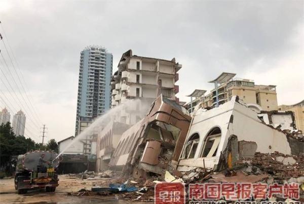 南宁一处高楼坍塌,场面惊险?真相来了……