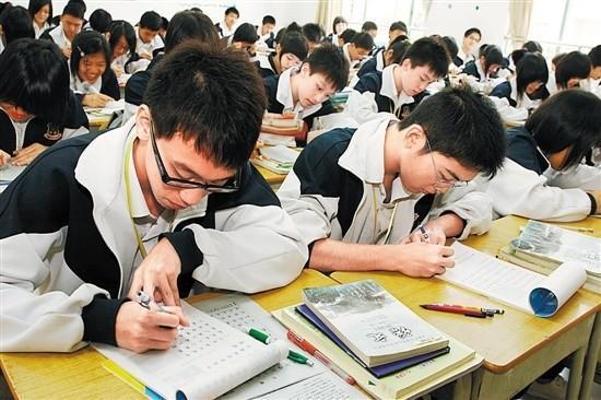 九年义务教育有变动,中考或将被取消?网友:本来就没什么意义