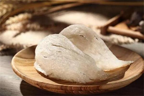 生活燕窝多钱一斤,正宗燕窝一斤的价格一万元左右 1