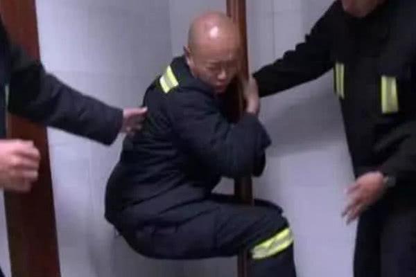 上综艺节目受伤的明星：乐嘉蛋碎，王宝强断腿，最后不幸一位身亡