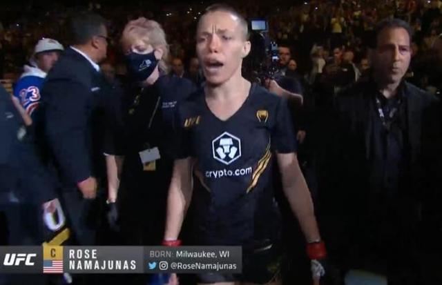 张伟丽什么时候再和罗斯打比赛(张伟丽被罗斯爆锤)(4)