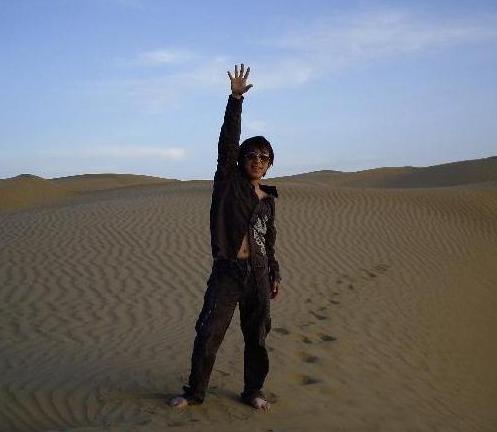 黄渤拍电影的所有（黄渤拍摄第一部电影时）(11)