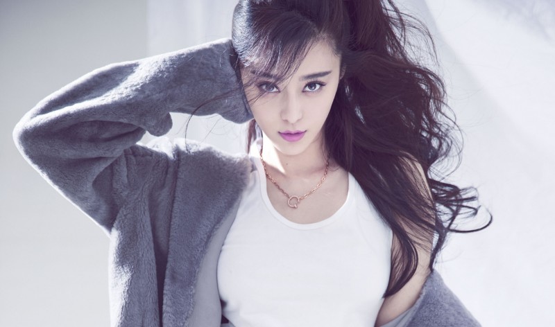 韦彤夹紧口号(娱乐圈当红十大性感女星)