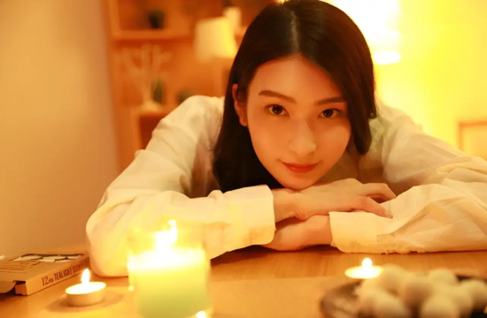 首部中文作品女主角本庄铃美图合集,不用艺名的强者!