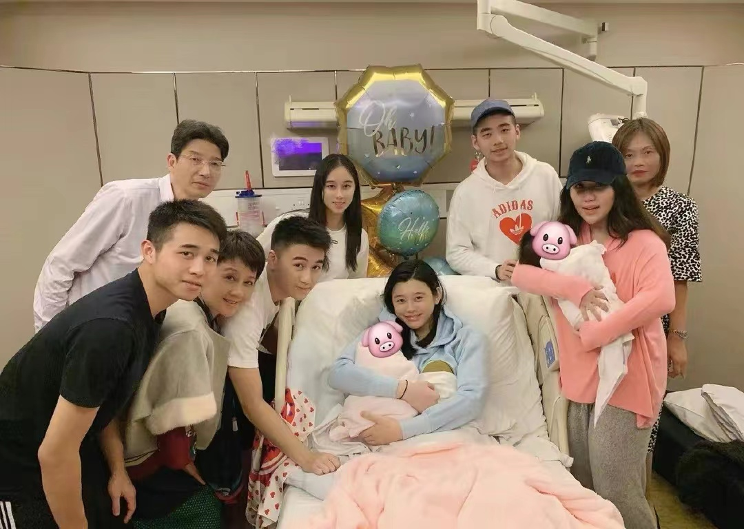 奚梦瑶疑似怀三胎(奚梦瑶现身医院做产检)