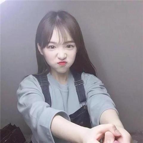 女生暗恋你的几种情况,女生暗恋你是什么表现