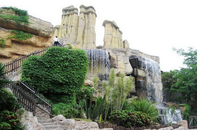 广东最“富裕”和“最穷”的两个城市