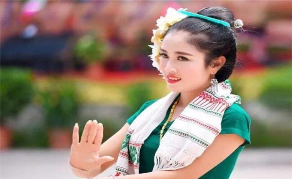 水浒传中最成功的好汉 带着六兄弟出海创业 最后做了泰国国王