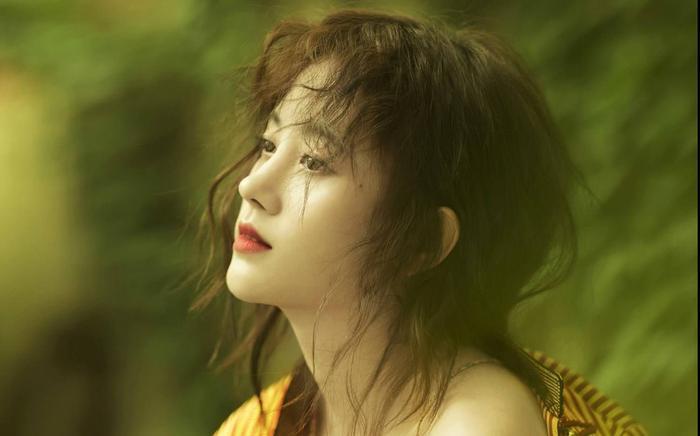 四千年美女鞠婧祎，她最满意的一组图片，最后一张婚纱照美翻