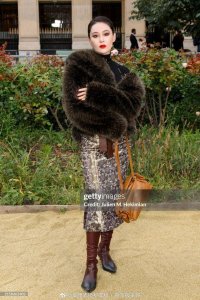 今年的微博电影之夜,又名「丑衣服来聚餐」