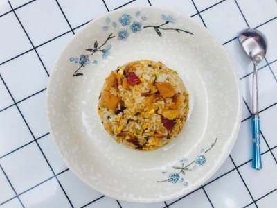 干虾仁怎么做好吃(迷倒全家的虾仁腊肠炒饭)