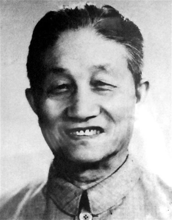 第四野战军: “四大兵团”的司令员都是谁? 谁军衔最高?