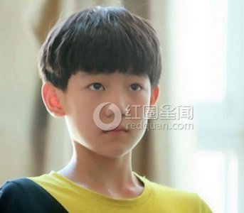 王源放学遭尾随王源考上南开中学