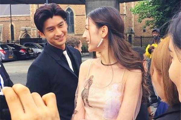 迪丽热巴没有男朋友 绯闻对象都是自己的同事