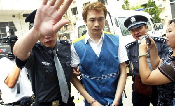 他是最倒霉明星，2次入狱；出狱后无戏可演，黄渤一句话拯救了他