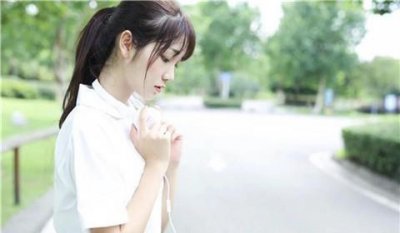 吵架和女朋友和好发什么