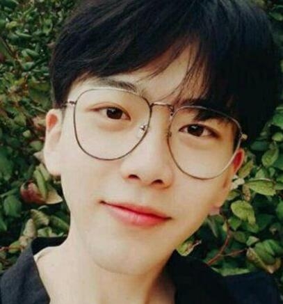 杨美味和费启鸣是什么关系费启鸣和杨美味是同一个圈子的人