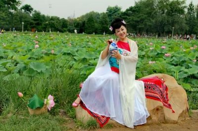 荷花仙子杨晓丹主动配合(荷花仙子杨晓丹贴吧)