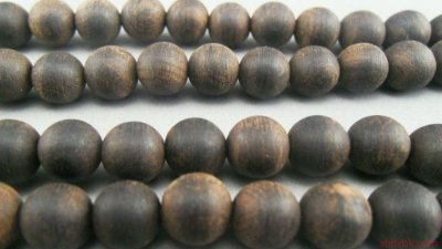 沉香手串脏了怎么清洗 沉香手串盘黑了怎么办