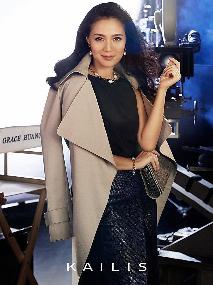 黄芝琪个人资料写真作品