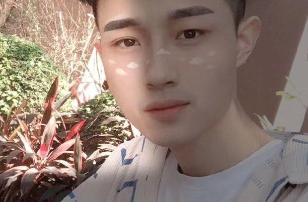 沈轩不会撩年龄资料简介为什么火 有才有颜又有趣