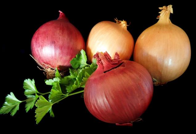 水洋葱煮水喝功效 水洋葱泡茶对前列腺好吗 水洋葱煮水喝功效 水洋葱泡茶对前列腺好吗