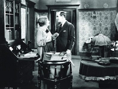 ​高考试题分析 ‖2018年全国II卷文学类文本老舍《有声电影》