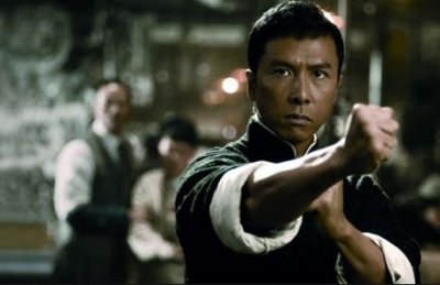 ​叶问曾经的两个女人，一个独守空房，一个无名无份