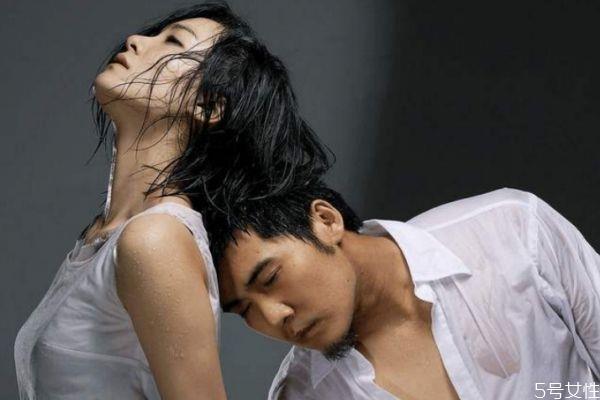 老公不在爱你的表现 怎么分辨老公是否还爱你 老公不在爱你的表现 怎么分辨老公是否还爱你