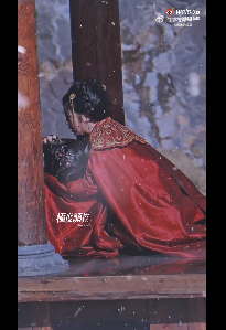 虞书欣张凌赫新剧拥抱路透 期待新剧!