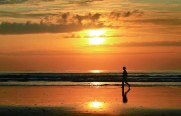 傍晚是什么时候,傍晚的意思是什么图1