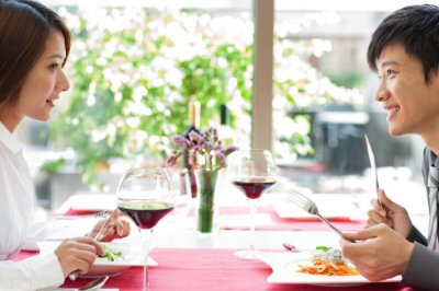 ​网上相亲的男人都是套路吗，却成了相亲平台收割的韭菜