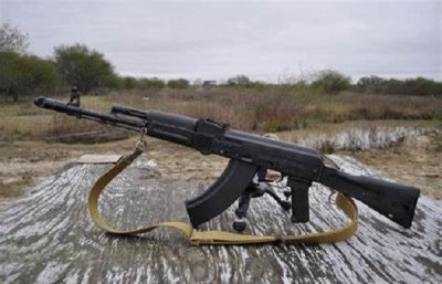 ​我们早就能生产AK203步枪 比印度还早 为何新枪还用小口径