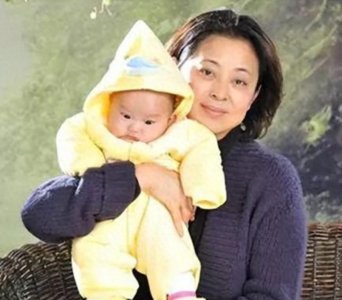 王文澜:与倪萍离婚,弃生病儿子,被骂18年,今70岁一人生活