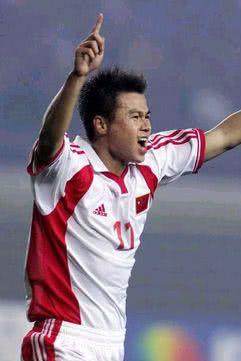 国足最后绝杀文案（绝世期刊-20年前国足冲进世界杯）(2)