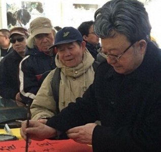 ​卖房卖车的胡松华：和妻子恩爱60年，老伴离世后，他活成这样