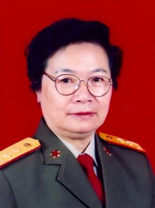 ​世界第一位女中将聂力：结婚时4位元帅到场祝贺，丈夫94年升上将