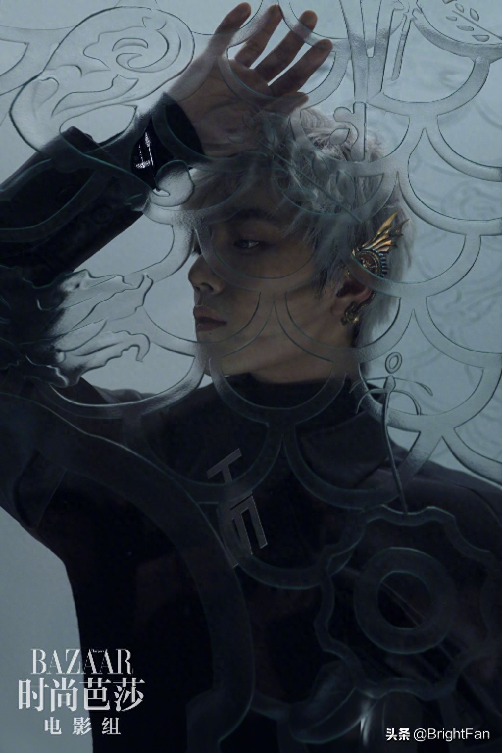 肖战时尚芭莎银发造型帅气写真大片