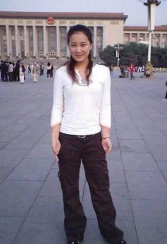 贾玲：最苦的时候被男友抛弃，从艺18年仅一段绯闻，39岁仍然单身